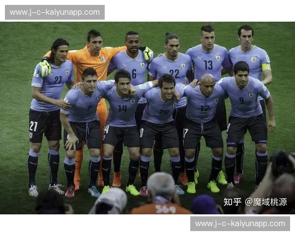 橙色风暴与天蓝神话的博弈：荷兰vs乌拉圭，那场关于宿命与美学的绿茵交响